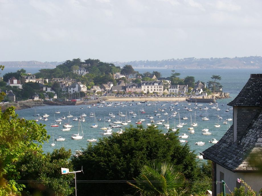 Le port de Locquirec au petit matin